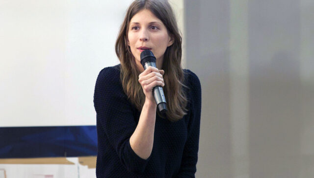 Céline Alvarez - Auteure et conférencière - Calepin Parentalité